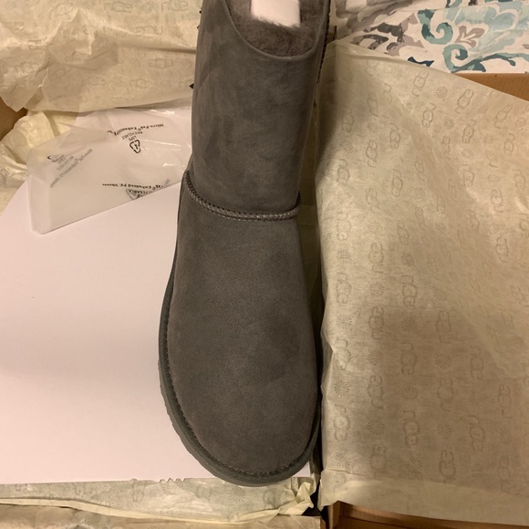 SOLD - Picture 3 of 3